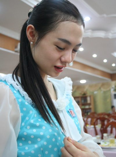 Eʐ^ف@J{WA̐lX@AR[bg@AWA